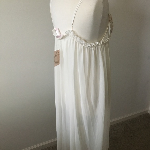 White intimates gown - Picture 3 of 3